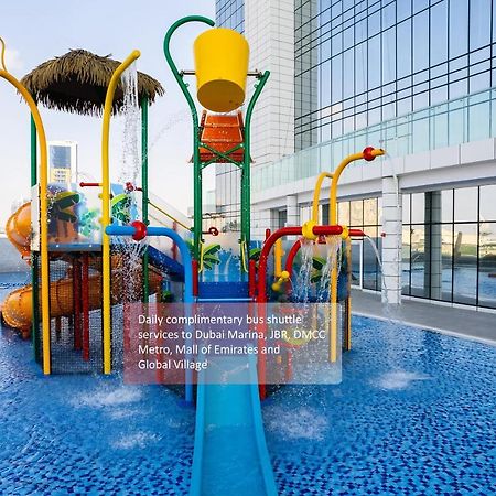 Novotel Jumeirah Village Triangle Dubai Ngoại thất bức ảnh