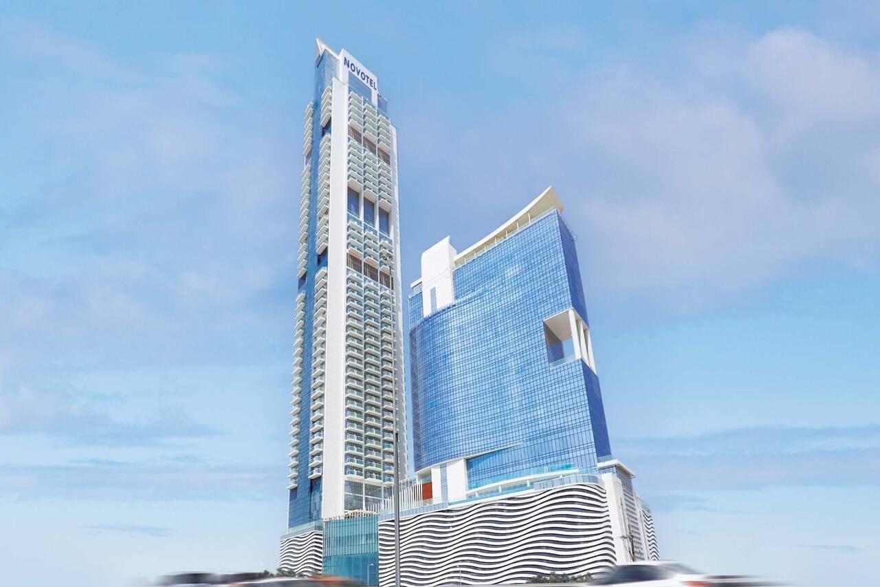 Novotel Jumeirah Village Triangle Dubai Ngoại thất bức ảnh