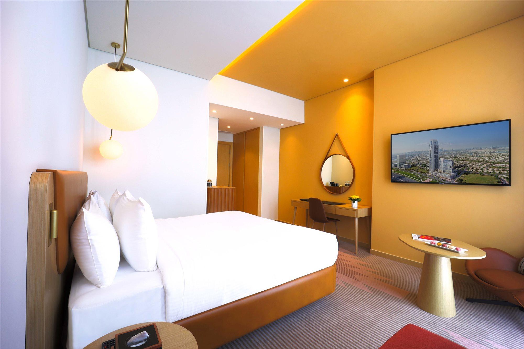 Novotel Jumeirah Village Triangle Dubai Ngoại thất bức ảnh