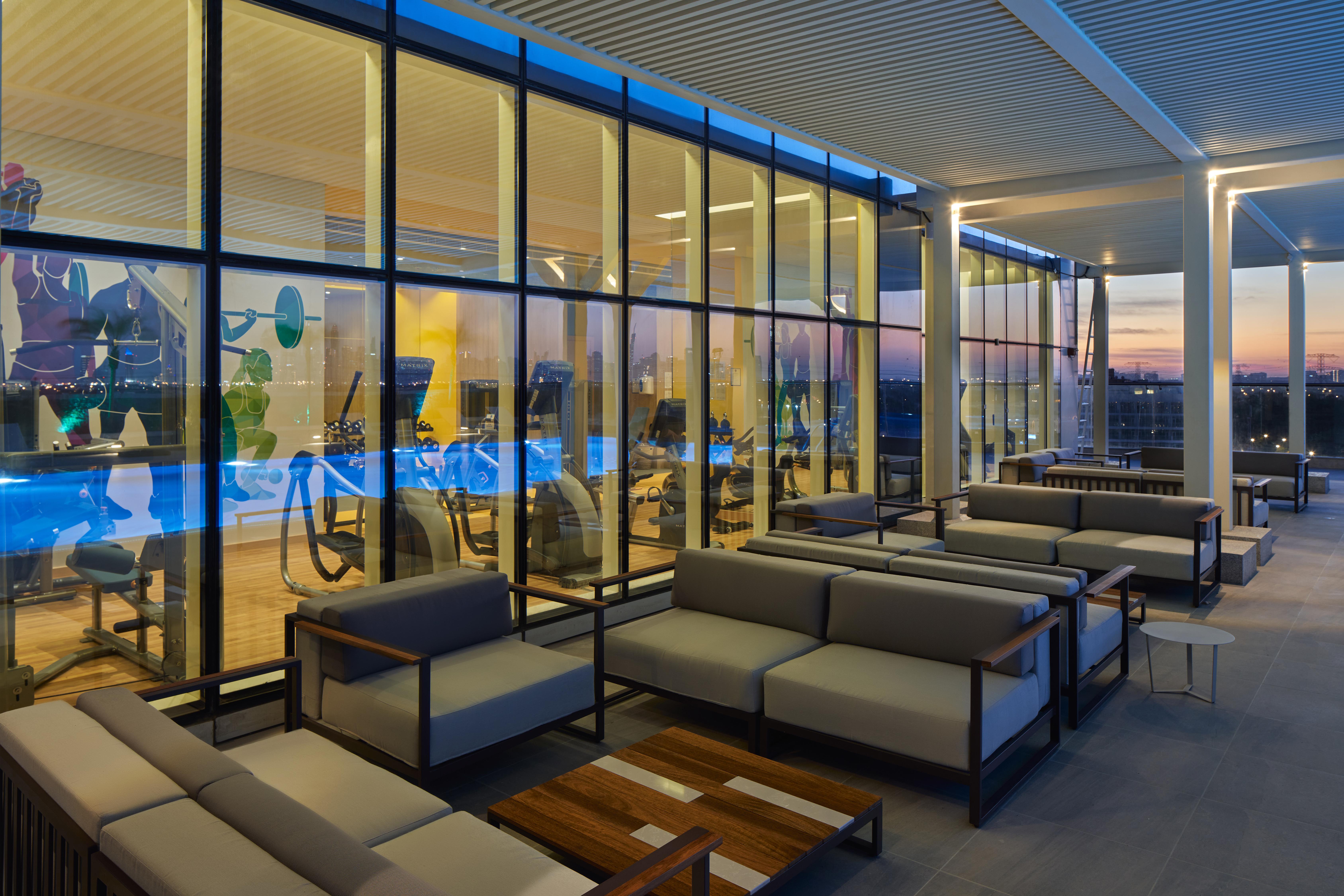 Novotel Jumeirah Village Triangle Dubai Ngoại thất bức ảnh